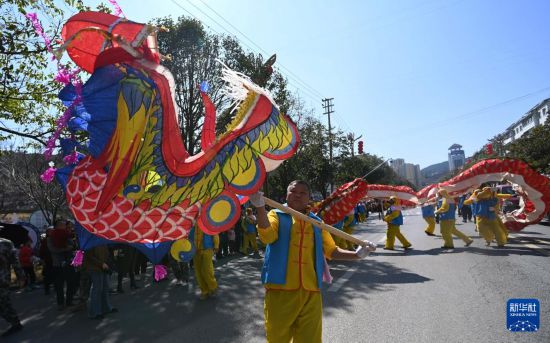 贵州黄平：龙腾苗乡闹新春