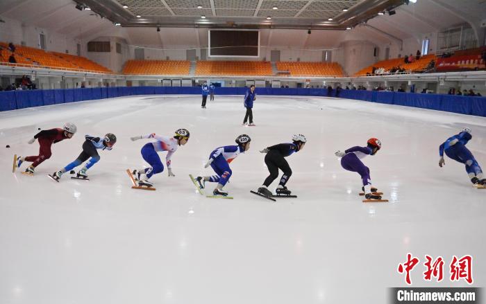 吉林短道速滑集中练兵 潜力新星不断档