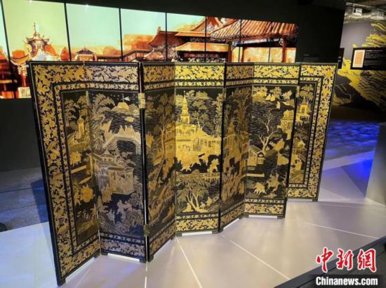 “中国工业与当代艺术”主题展在港开幕 展出30余件艺术珍品