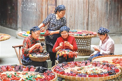 体悟传统民俗 感受文化魅力