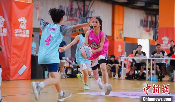 “粉色风暴”女子篮球3v3联赛佛山站完赛